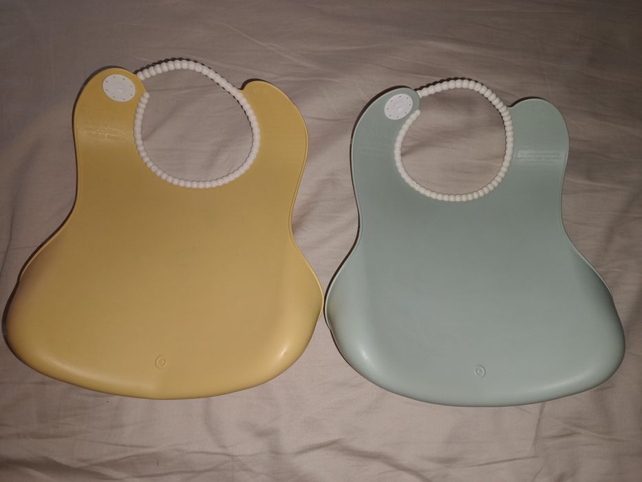 2 śliniaki Babybjorn