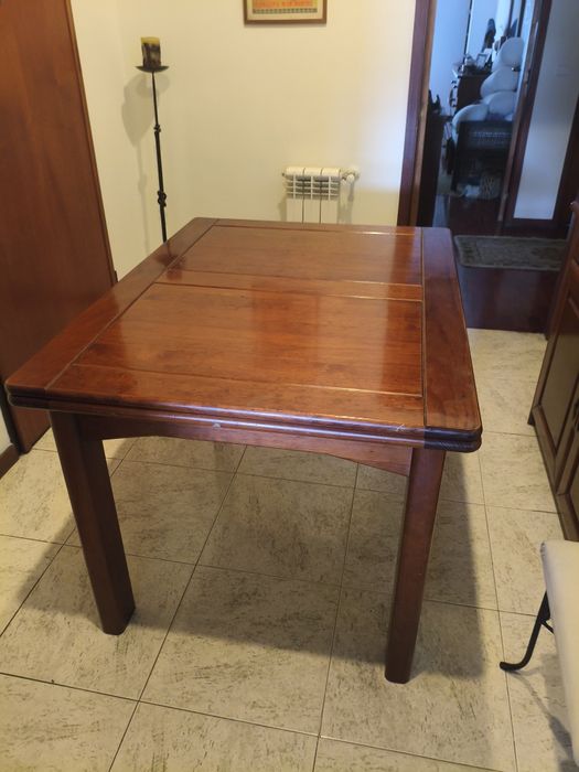 Mesa sala de jantar usada