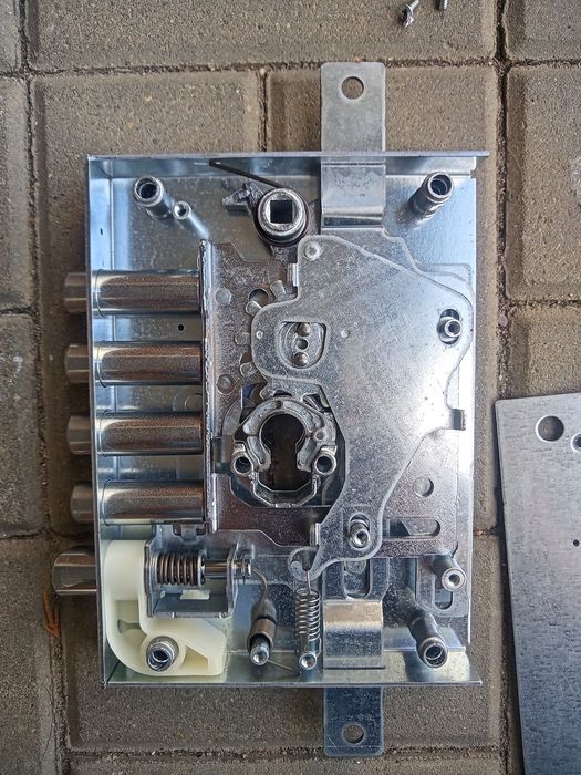 Serwis Drzwi Dierre Pogotowie Zamkowe