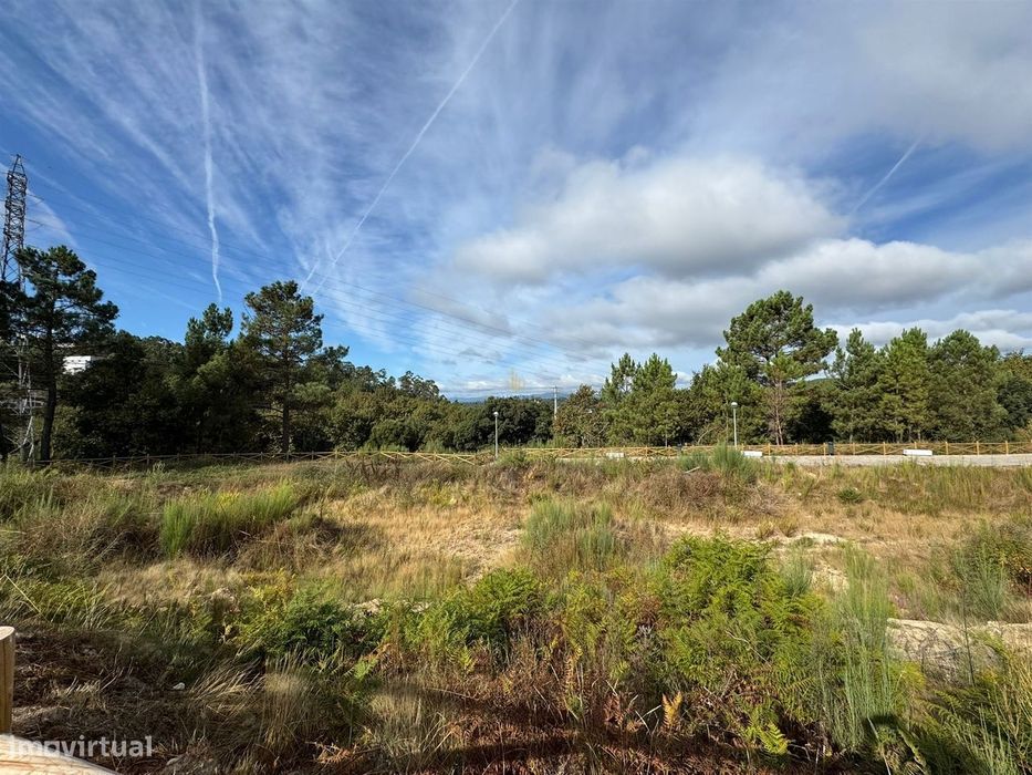 Land for Construction for Sale in Abraveses, Viseu