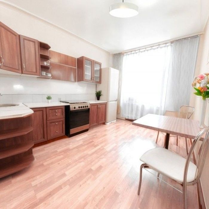 Почасово,Посуточно 2к  Центр Набережная Свет Есть! - 800 грн