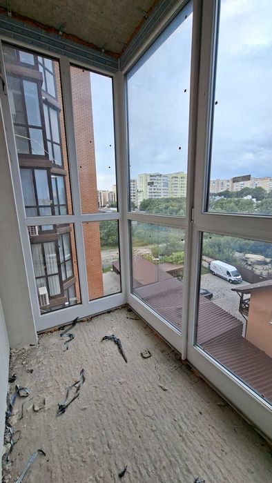 Простора квартира в якісному сучасному будинку