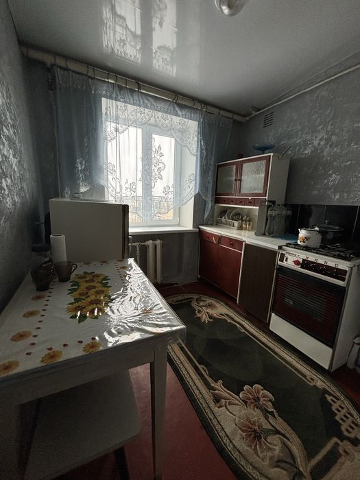 Здам двокімнатну  квартиру  подобово посуточно