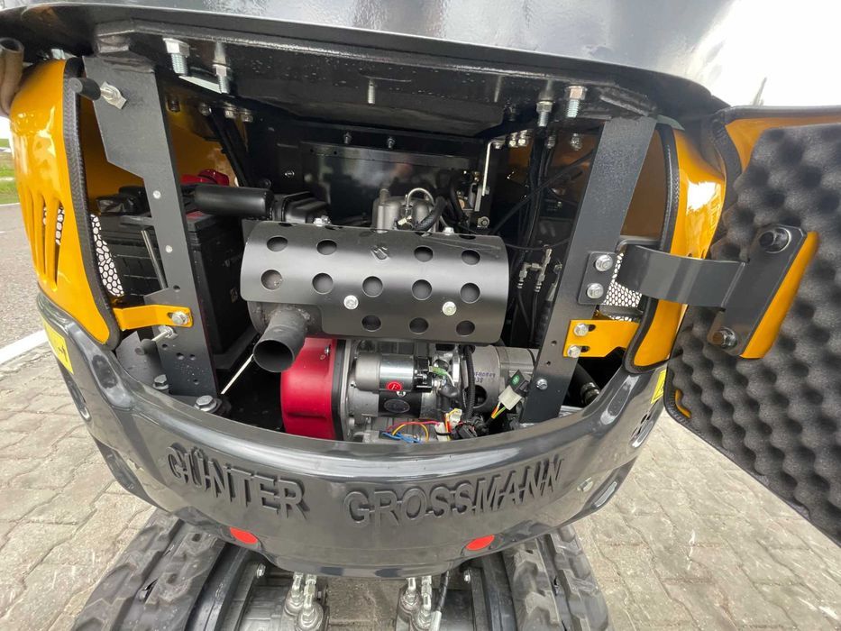 Nowa Minikoparka GT1200 silnik KOOP, kabina Gunter Grossmann