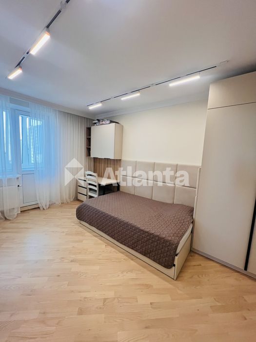 4-кімнатна квартира. Бровари.