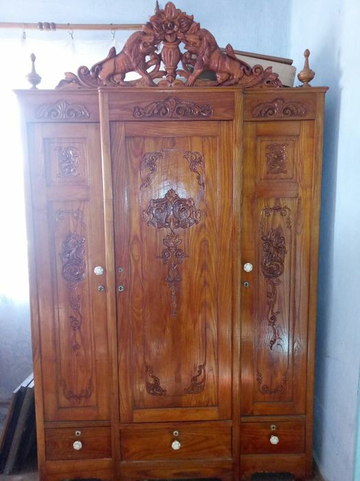 Продам шафу ручної роботи