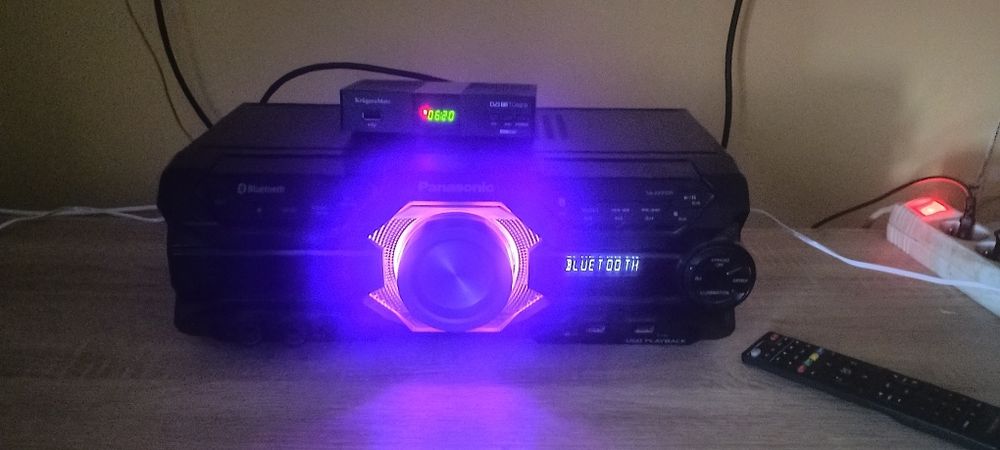 Sprzedam bądź zamienię za PS4  wierzę Panasonic SC-AKX520 czarny