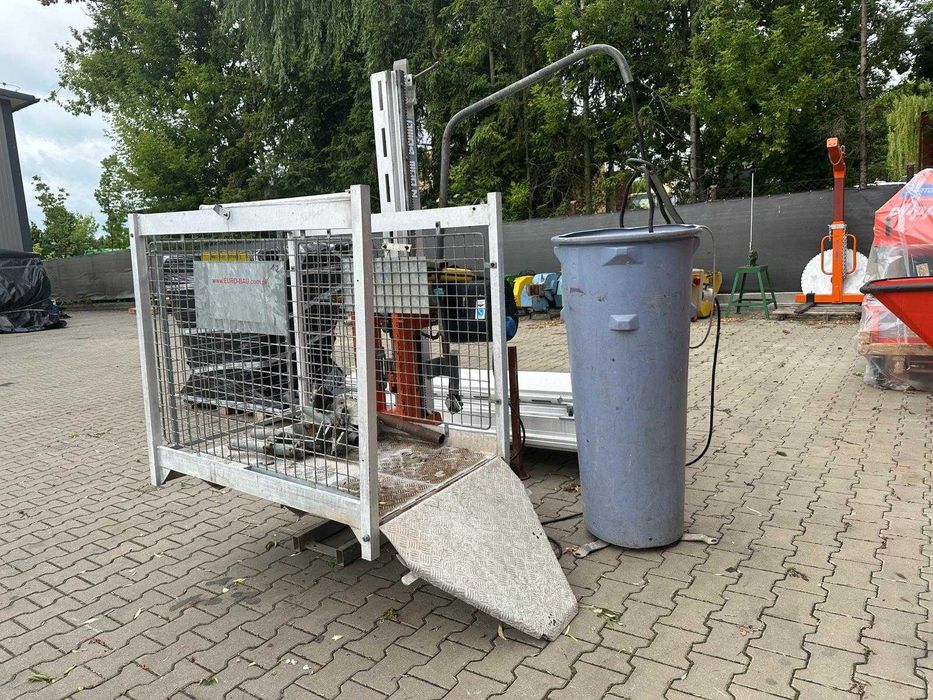 Winda budowlana pionowa wyciąg GEDA 200 Z 12m Alu Bocker wciągarka