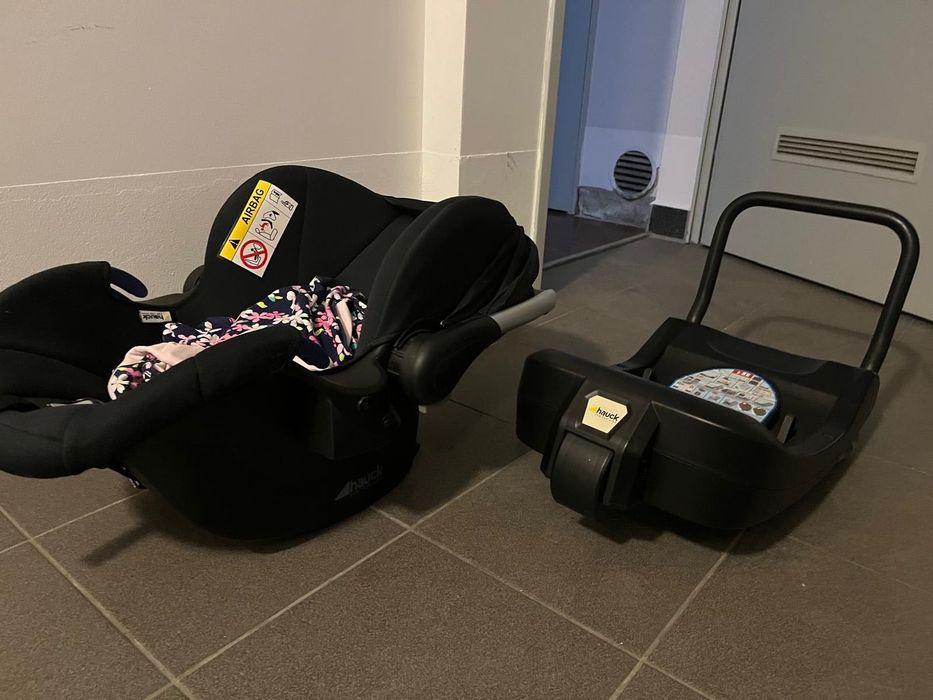 Wózek Hauck „Rok po roku” - fotelik Gratis
