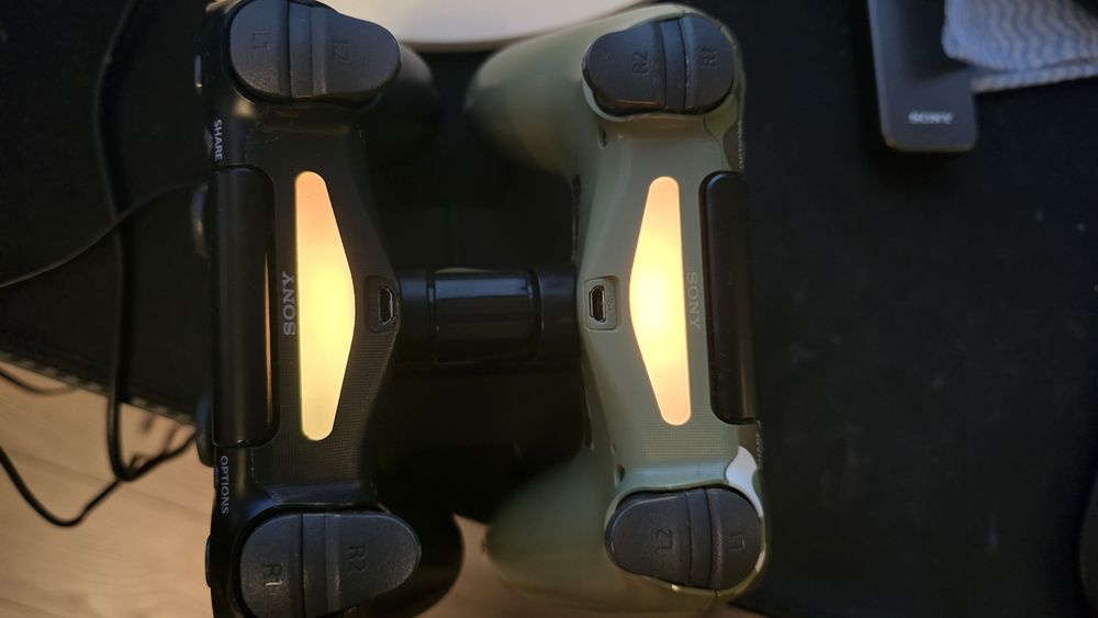 Stacja ładująca ładowarka do padów DualShock PS4