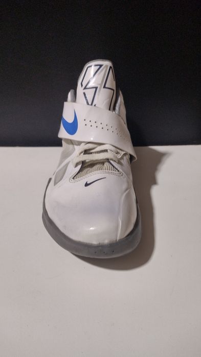 Кроссовки Nike .