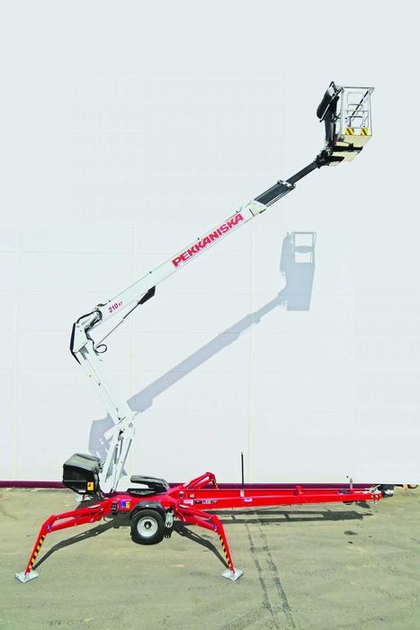ОРЕНДА причіпного телескопічного підйомника Пекканіска Dino 210XT