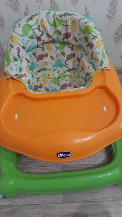 Ходунки Chicco..