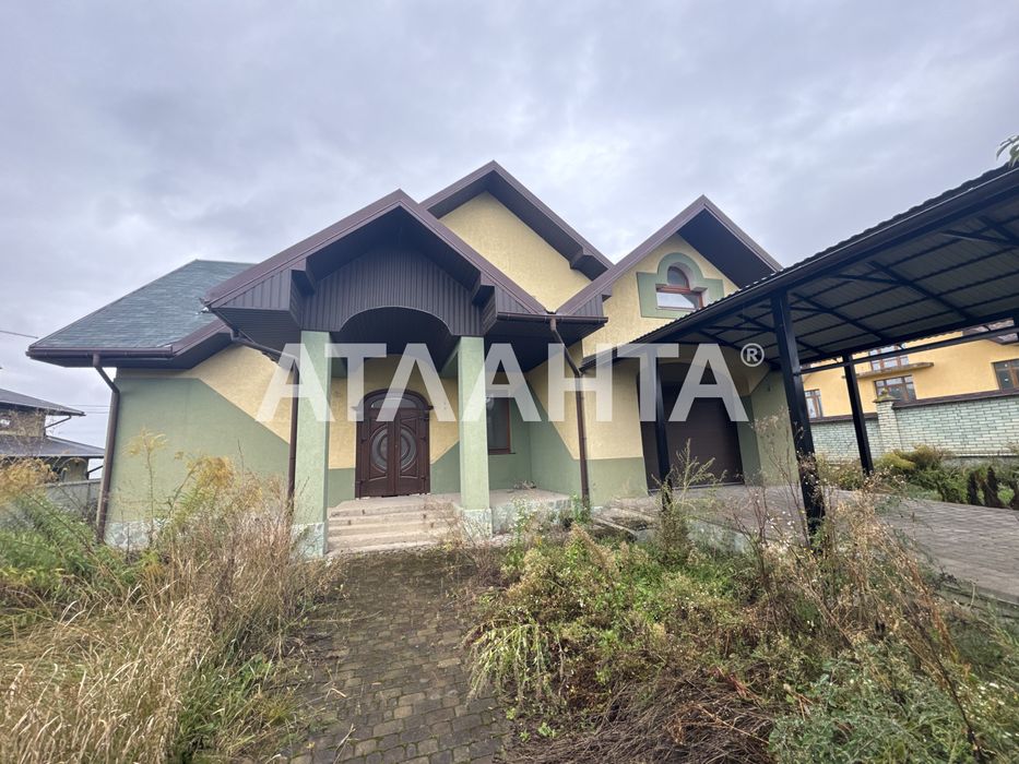 Продаж або обмін на 2-3 кімнатну квартиру