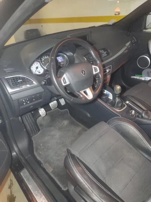 Renault Mégane 3 Grandtour 1.5 dCi 110cv – 2011 – Económica e Fiável