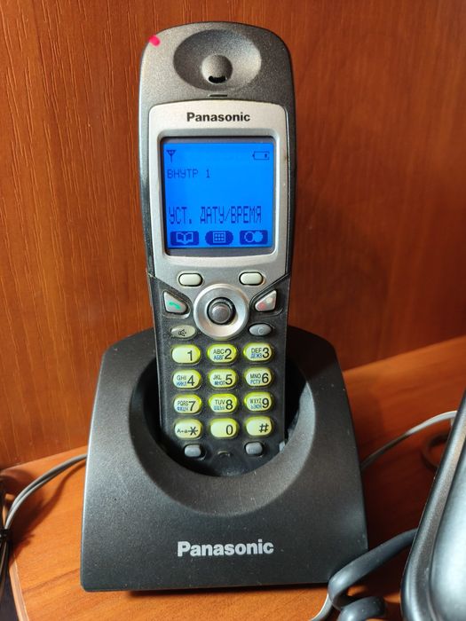 Телефон Panasonic KX-TCD530 стандарта DECT База + трубка с зарядным