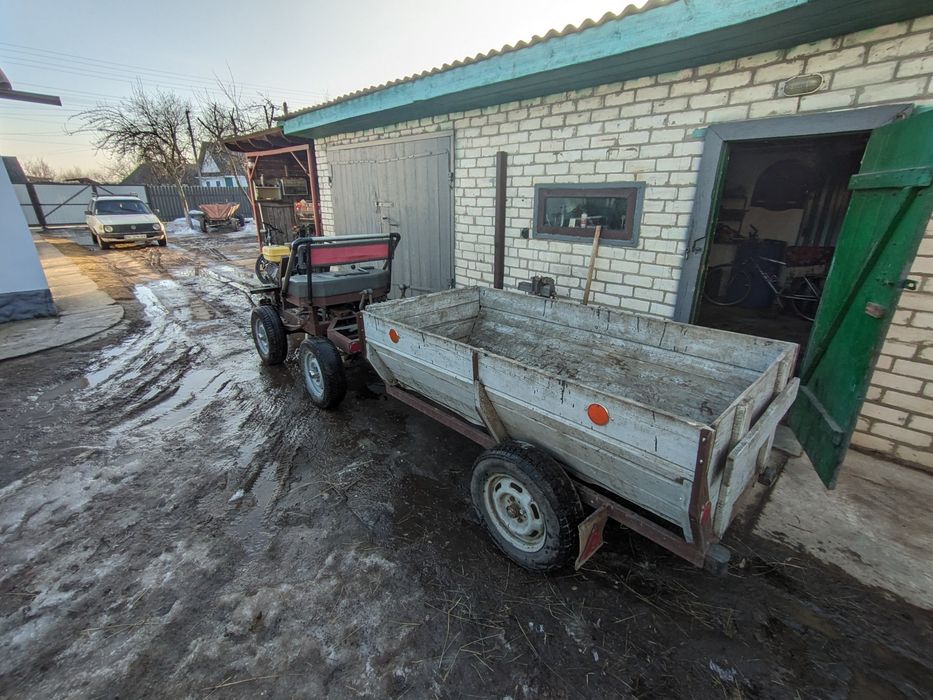 Продам саморобний повнопривідний трактор .
