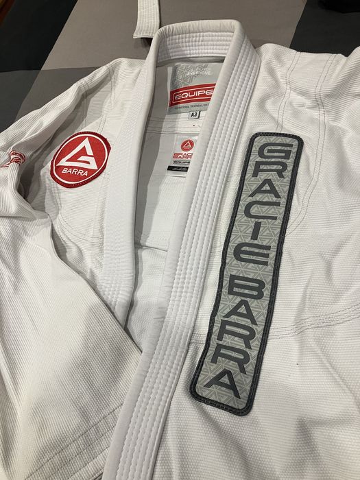 GRACIE BARRA - Kimono + White Belt + Rashguard
