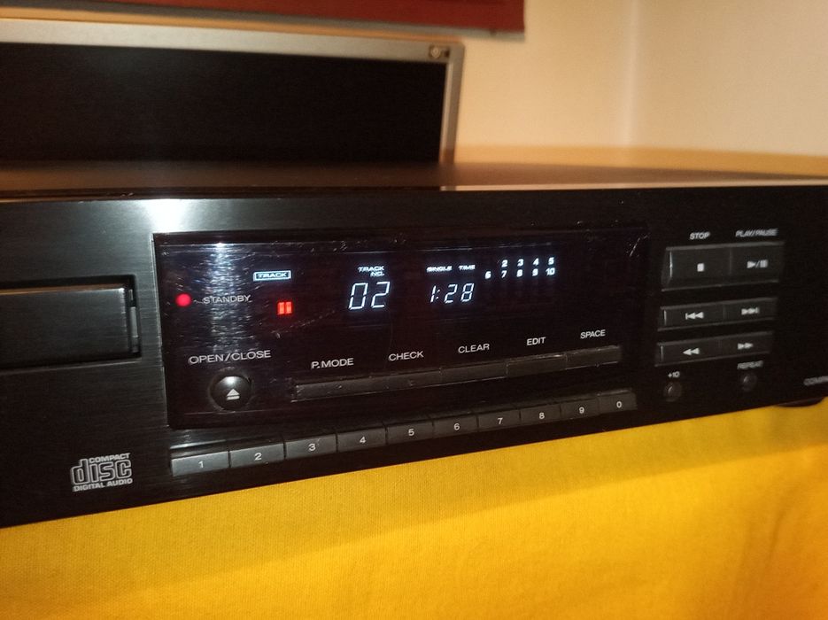Leitor de Cd's Kenwood  mod DP 2080