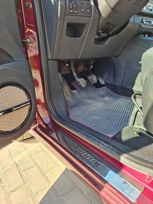 RENAULT Megane Scenic