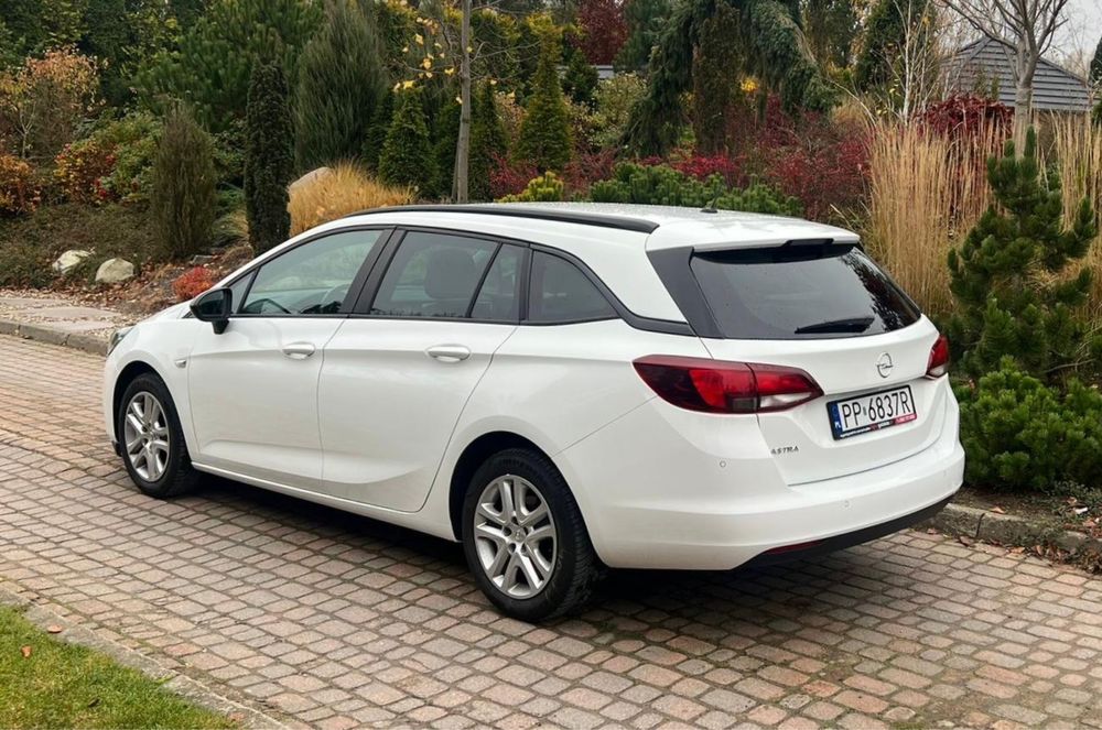 Opel Astra K wynajem z wykupem bez BIK i KRD