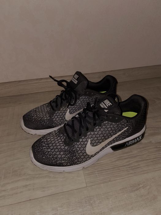 Кросівки Nike Air Max Sequent 2