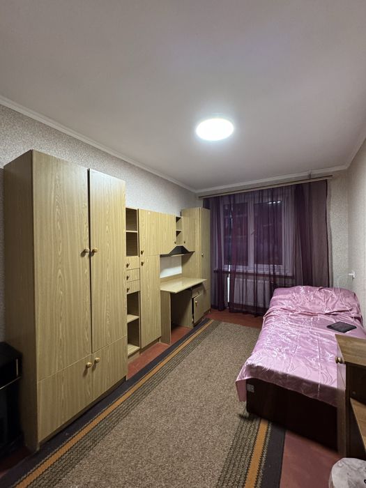 Продаж 2-кім квартири хороший район!