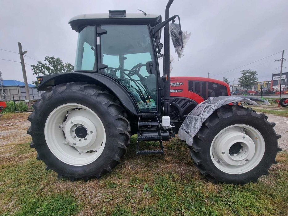 Трактор ArmaTrac 1104 LUX Пневма навес 5т 2 вани Perkins ZF 16+16 АРК