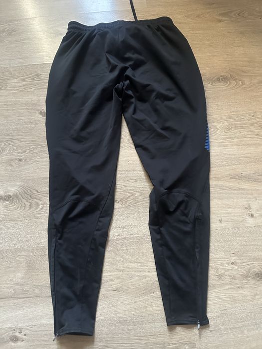 Спортивные штаны nike