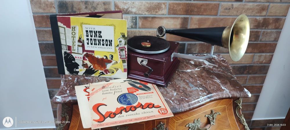 Antyk Gramofon z tubą plus płyty