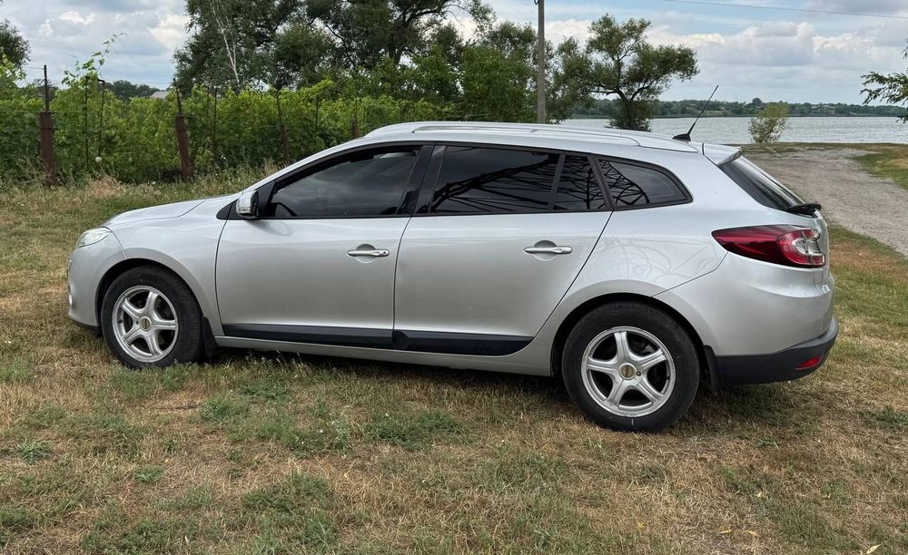 Renault Megane 2010 VIN VF1KZ090E44102501 фото оголошення 2 з 7