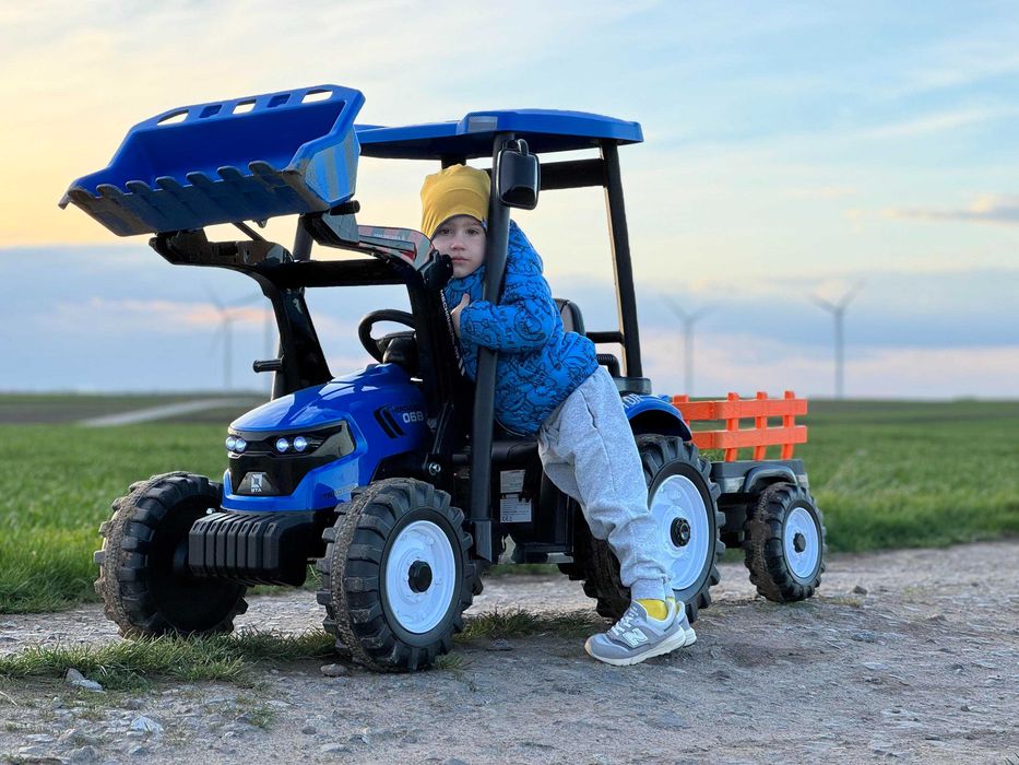 Wielki traktor z kabiną 24V dla dzieci + łyżka pilot mp3 światła