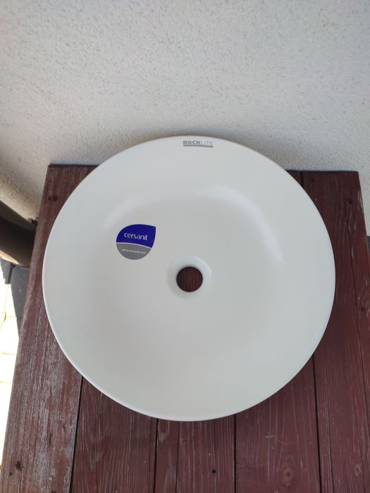 Tanio polecam znanej firmy Cersanit model larga 40 cm