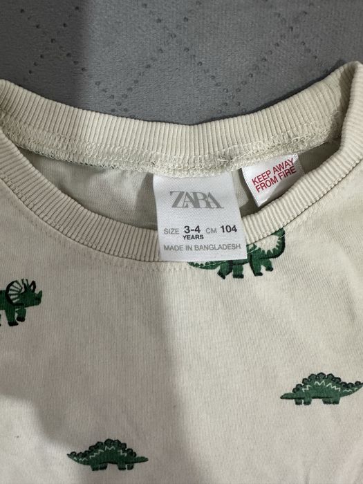 T shirts zara 3-4 anos