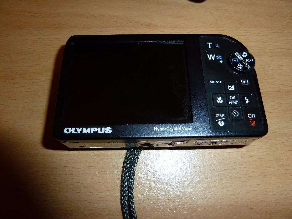 Olympus U5000 Digital Camera, 12 MP64737706216833121