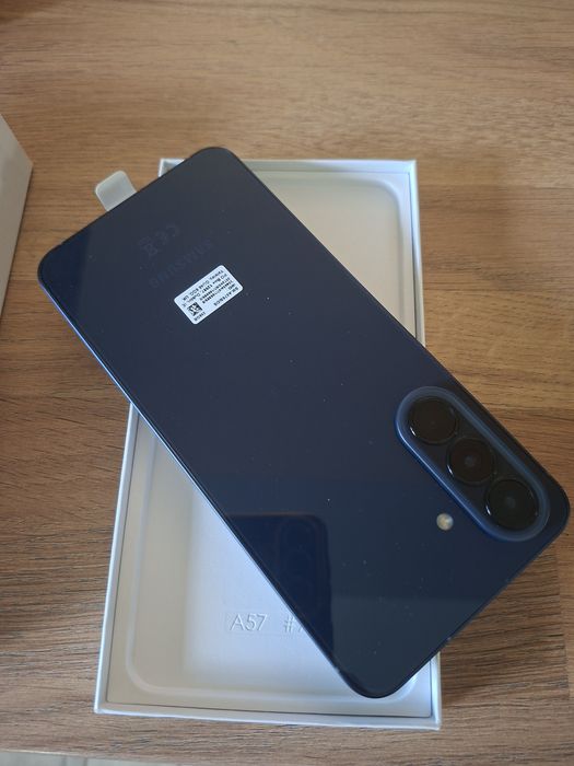 Samsung galaxy a57 5g 8/128 GB
