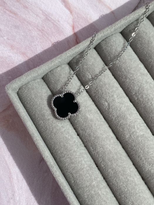 Комплект Клевер чорна емаль в сріблі