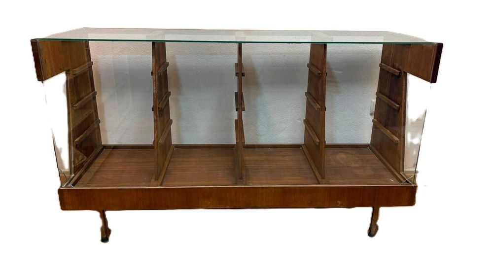 Balcão de antiga retrosaria, altura 90X50X150 cm