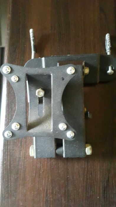 Продам кронштейн для телевизора