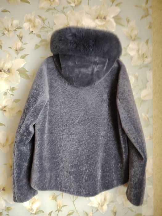 Шуба полушубок овчина с капюшоном и мех натуральный XL