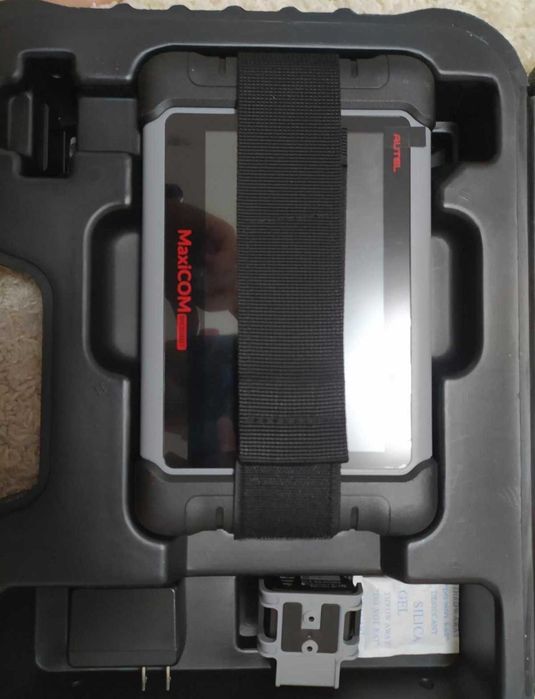 Autel MaxiCOM MK808BT OBD2