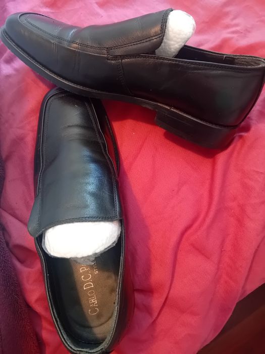 Sapatos pretos de homem como novos tamaho 40