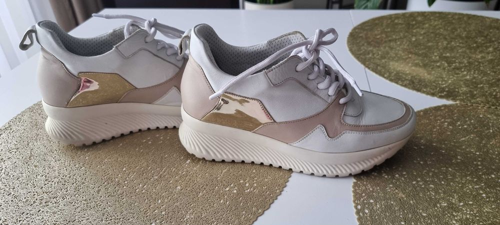 sneakersy, buty sportowe Kingi Rusin 38, jak nowe