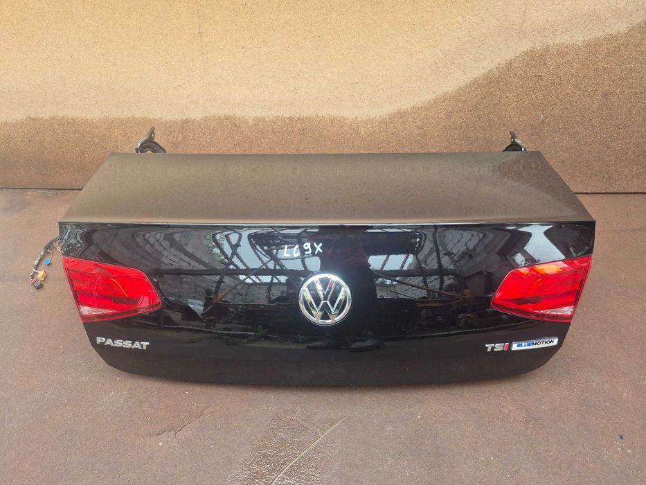 Klapa kompletna VW passat B8 sedan LC9X