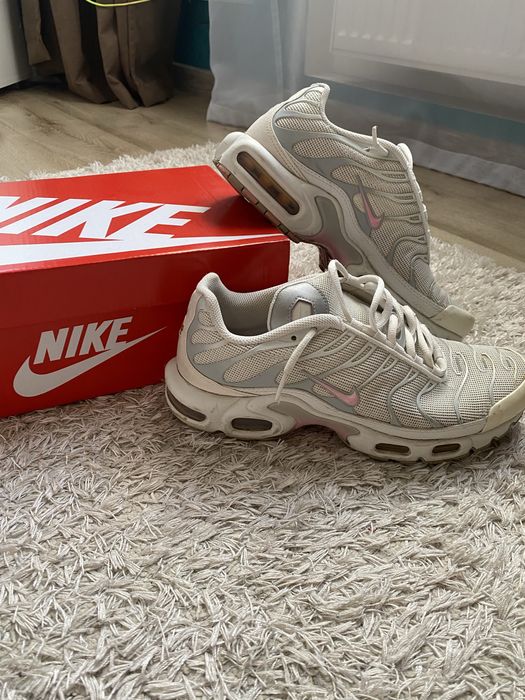 Оригінальні nike tn rise pink