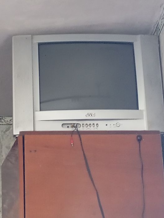 Телевізор JVC+тюнер т2!!!