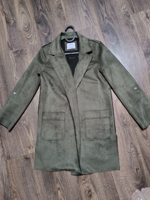 Zamszowy płaszcz khaki