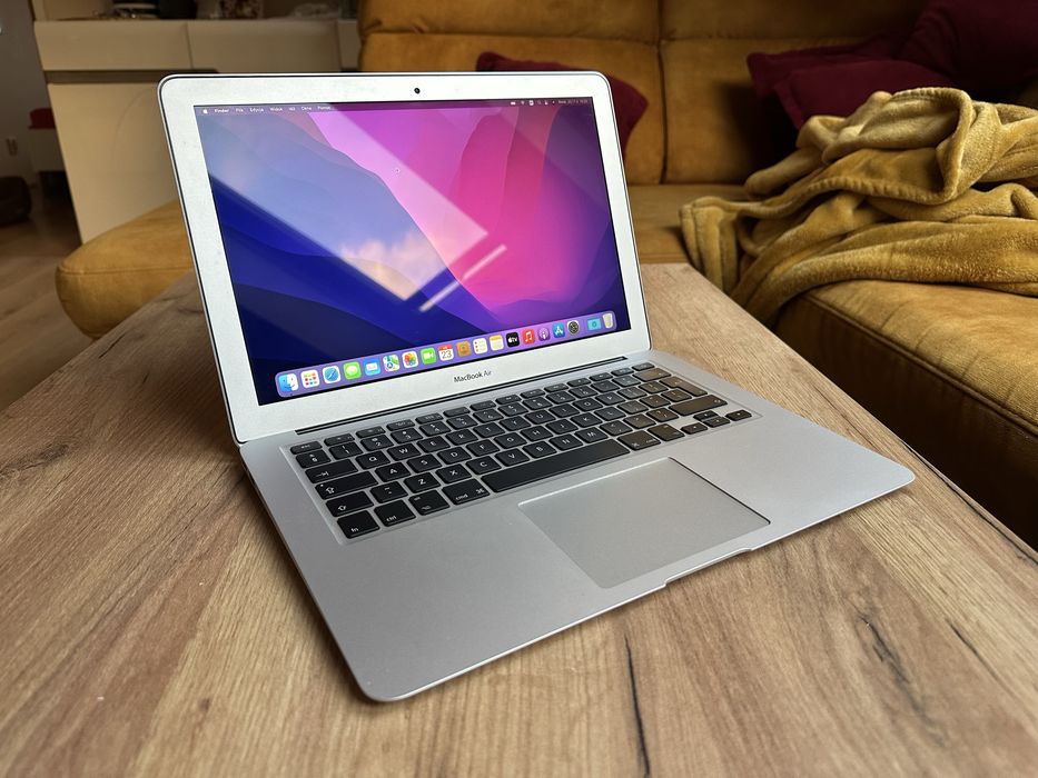 MacBook Air 13’ 2017r. 8/128gb