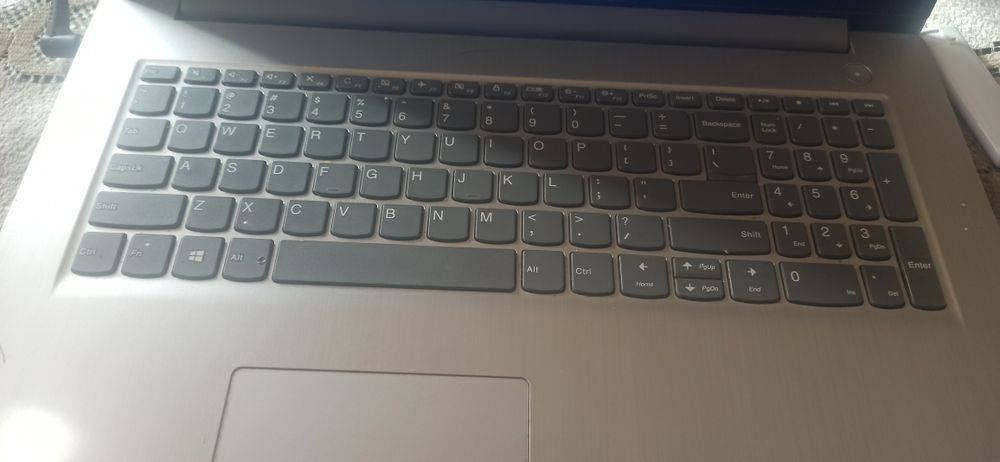 Laptop LENOVO IdeaPad 3 17 możliwa zamiana na telefon, glebogryzarkę