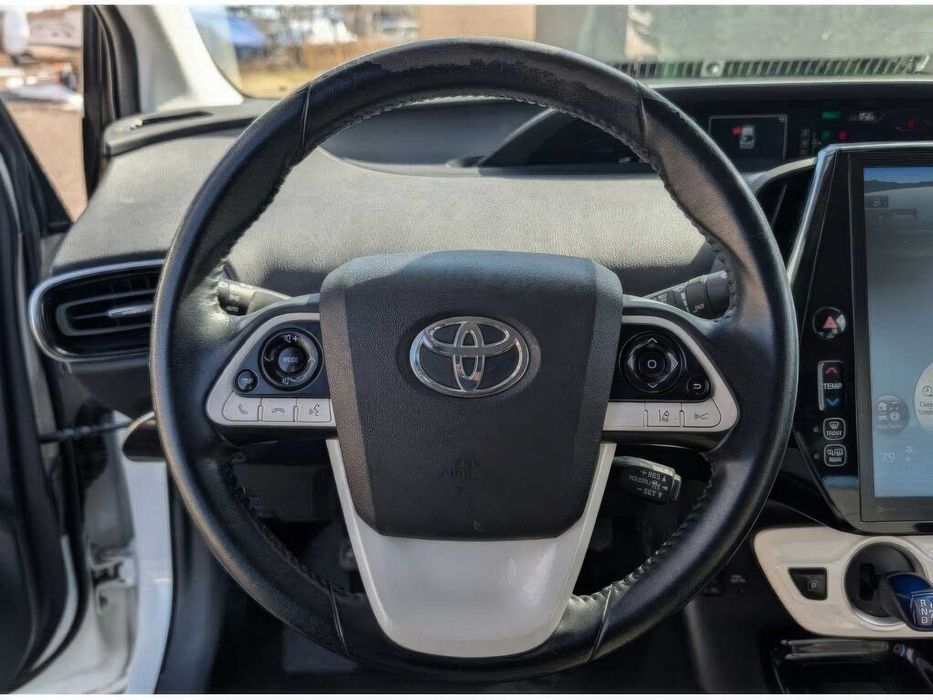 Toyota Prius Prime      2019